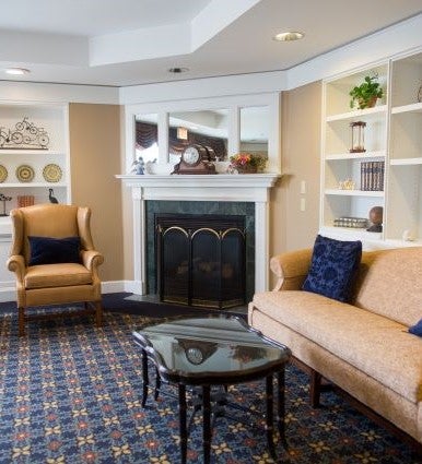 terrace at Glen Eddy interior