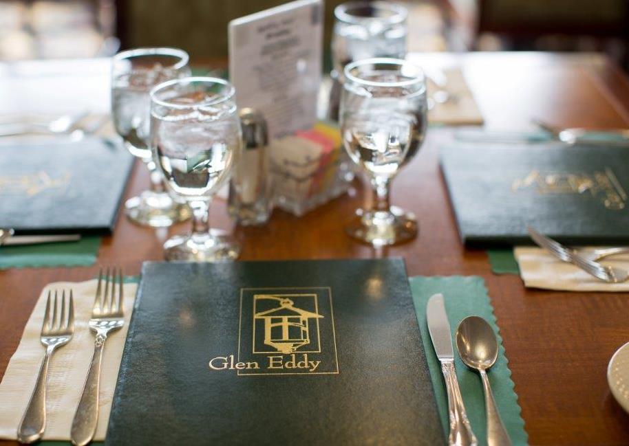 Terrace at Glen Eddy place setting