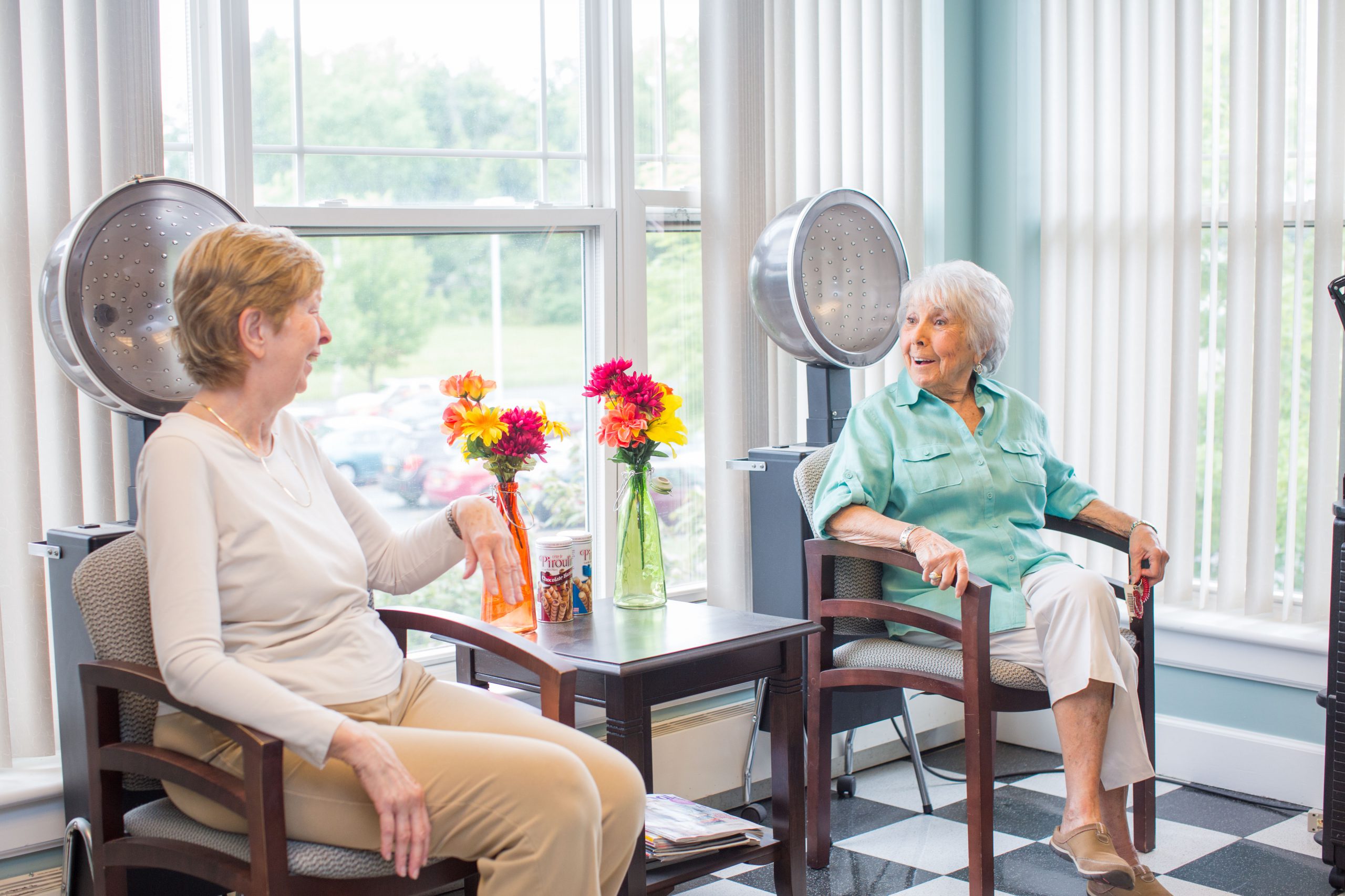 Glen Eddy residents at hair salon