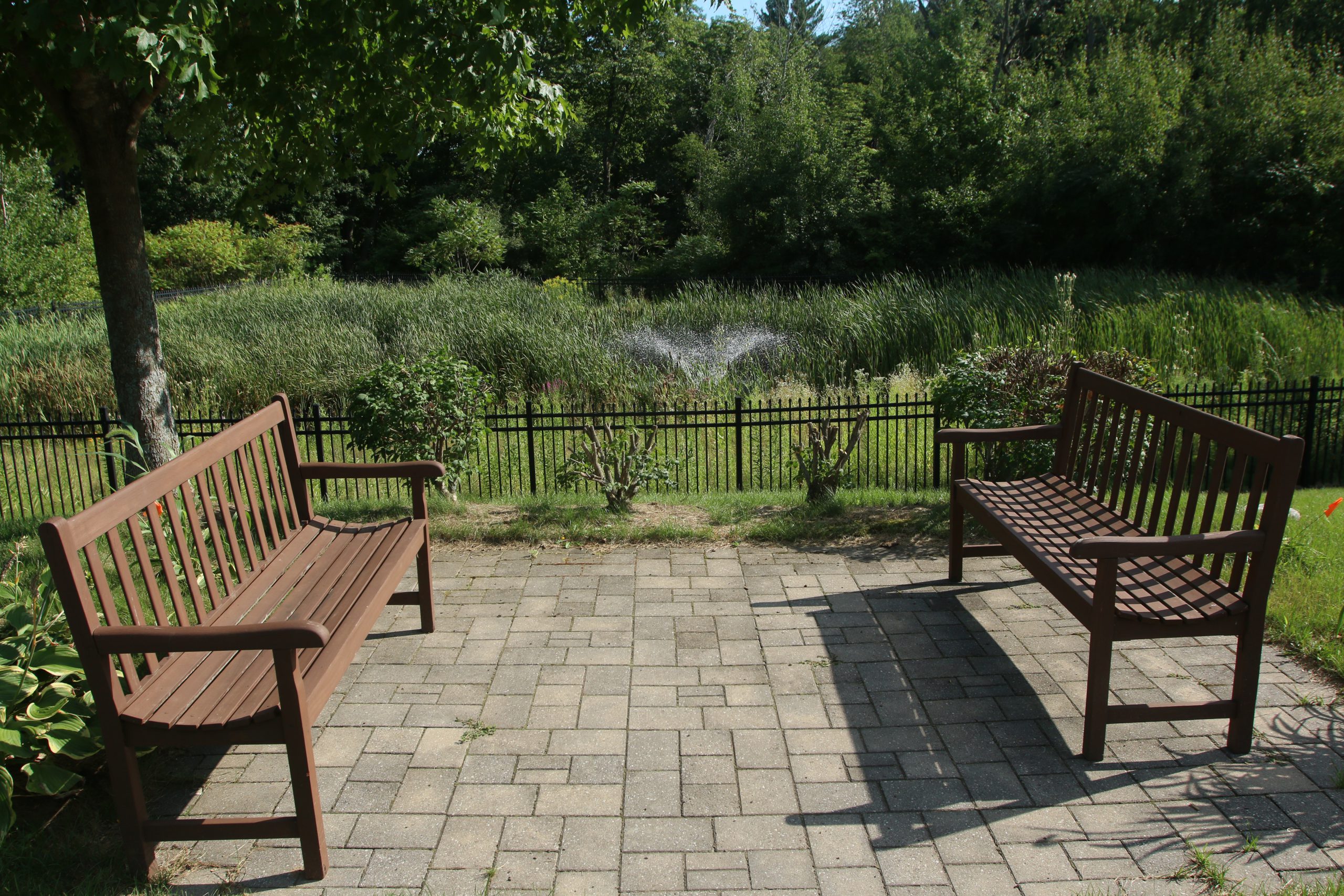 The Terrace at Beverwyck outdoor benches