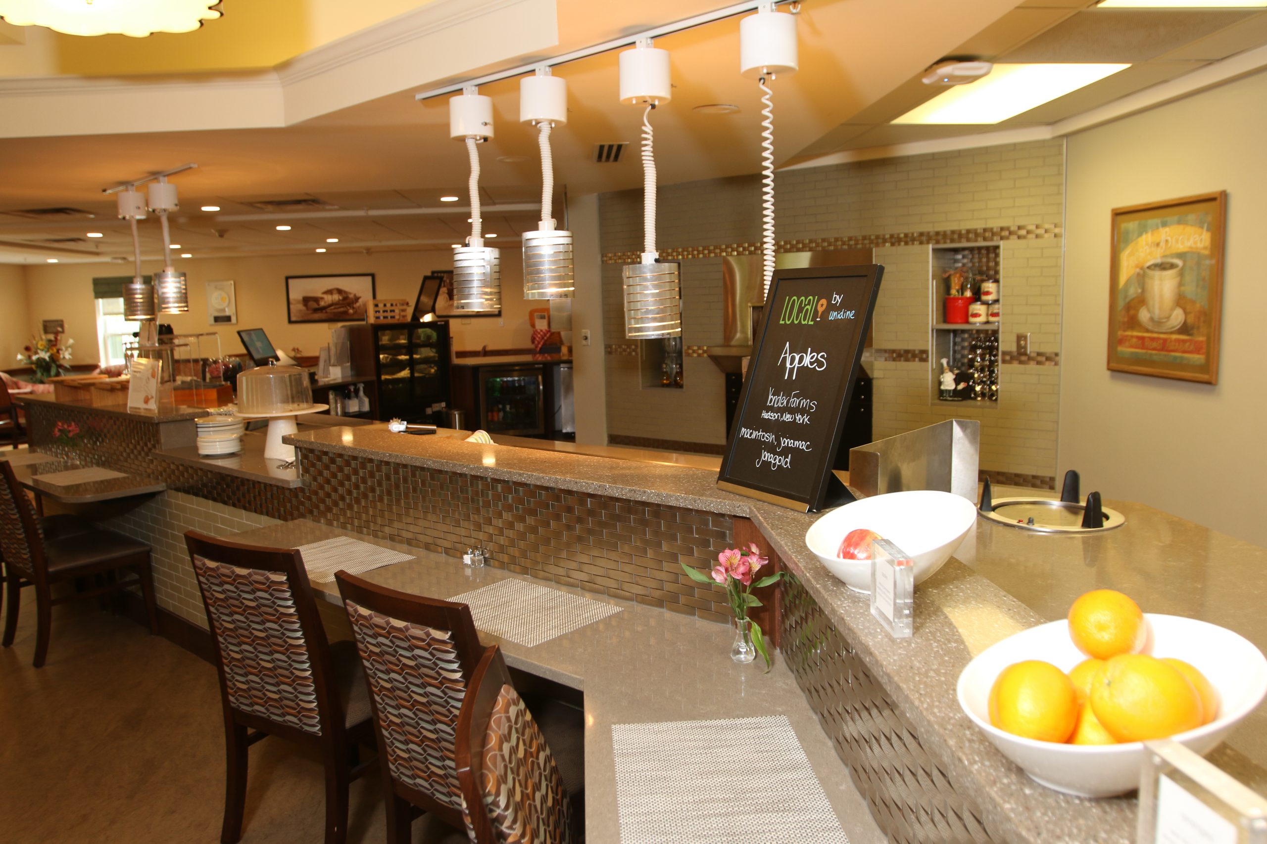 The Terrace at Eddy Hawthorne Ridge cafeteria